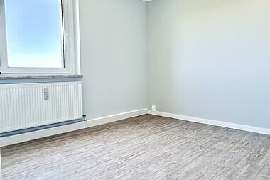 Bild zu Luxus 3-Zimmer-Wohnung mit hochwertiger Einbauküche in Rostock-Lichtenhagen