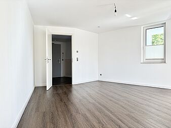 Bild zu Luxus 3-Zimmer-Wohnung mit hochwertiger Einbauküche und Aufzug in Rostock-Südstadt