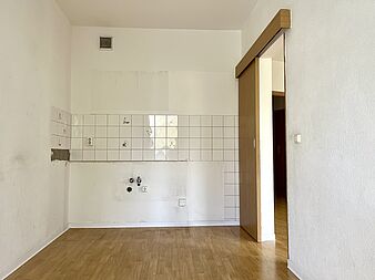 Bild zu Großzügige 2-Zimmer-Wohnung mit Wannenbad in Rostock-Dierkow
