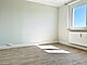 Bild zu Luxus 3-Zimmer-Wohnung mit hochwertiger Einbauküche in Rostock-Lichtenhagen