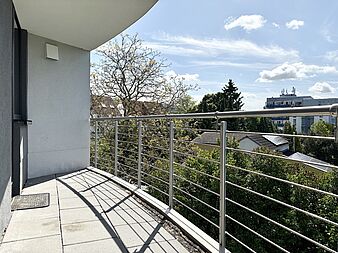 Bild zu Luxus 3-Zimmer-Wohnung mit hochwertiger Einbauküche und Aufzug in Rostock-Südstadt