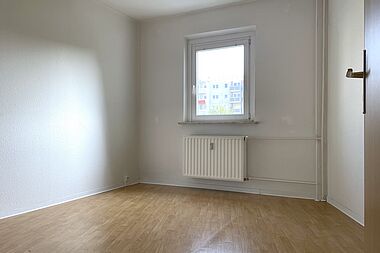 Bild zu Großzügige 2-Zimmer-Wohnung mit Wannenbad in Rostock-Dierkow