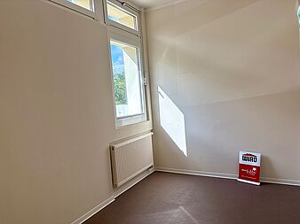 Bild zu Kurzzeit-Vermietung! Attraktive Büro-/Dienstleistungsfläche in Rostock-Lütten Klein