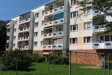 Bild zu Sonnenseite des Lebens: 3 Zimmer-Wohnung mit Südbalkon in der obersten Etage in Rostock-Lütten Klein