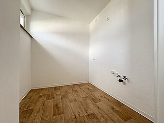 Bild zu Renovierte 2-Zimmer-Wohnung mit Aufzug in Rostock-Evershagen