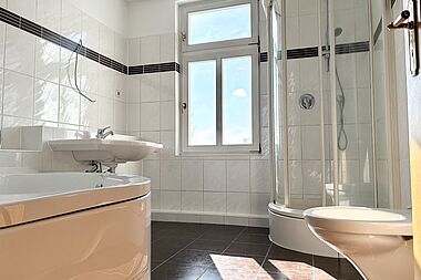 Bild zu Maisonettewohnung! 4-Zimmer-Wohnung mit Vollbad in Rostock-Stadtmitte