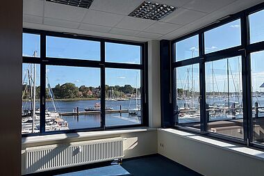 Bild zu Einzigartige Lage am Stadthafen! Bürofläche mit Wasserblick in Rostock – Kröpeliner -Tor-Vorstadt