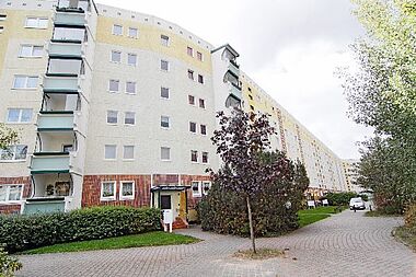 Bild zu Großzügige 2-Zimmer-Wohnung mit Wannenbad in Rostock-Dierkow