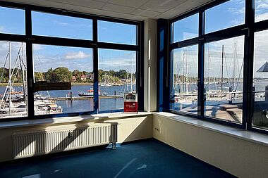 Bild zu Einzigartige Lage am Stadthafen! Bürofläche mit Wasserblick in Rostock – Kröpeliner -Tor-Vorstadt