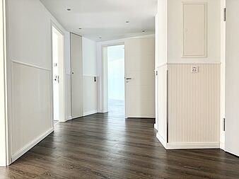 Bild zu Luxus 3-Zimmer-Wohnung mit hochwertiger Einbauküche und Aufzug in Rostock-Südstadt