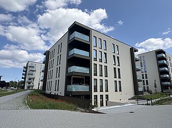 Bild zu Moderne 2-Zimmer-Wohnung mit Aufzug, Fußbodenheizung und Tageslichtbad in Rostock-Lichtenhagen