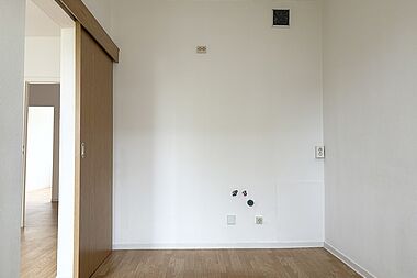 Bild zu WG-geeignet! 3-Zimmer-Wohnung mit verglasten Südbalkon in Rostock-Toitenwinkel