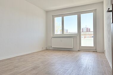 Bild zu Sonnenseite des Lebens: 3 Zimmer-Wohnung mit Südbalkon in der obersten Etage in Rostock-Lütten Klein