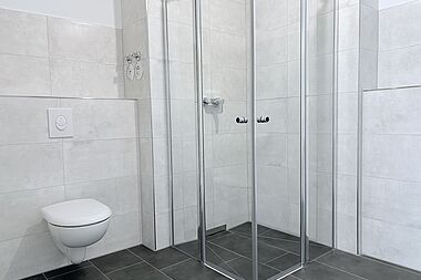 Bild zu Neubau! 3-Zimmer-Wohnung mit Fußbodenheizung und Südbalkon in Rostock-Groß Klein