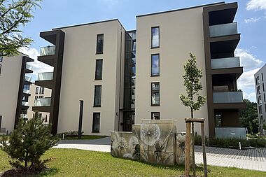 Bild zu Moderne 2-Zimmer-Wohnung mit Aufzug, Fußbodenheizung und Tageslichtbad in Rostock-Lichtenhagen