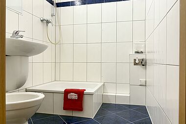 Bild zu 2-Zimmer-Wohnung mit verglasten Südbalkon in Rostock-Lichtenhagen