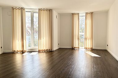 Bild zu Luxus 3-Zimmer-Wohnung mit hochwertiger Einbauküche und Aufzug in Rostock-Südstadt