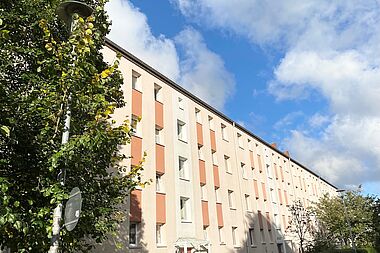 Bild zu Frisch sanierte 3-Zimmer-Luxuswohnung mit edler Einbauküche und Balkon in Rostock-Reutershagen