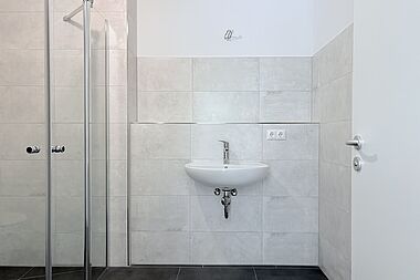 Bild zu Neubau! 3-Zimmer-Wohnung mit Fußbodenheizung und Südbalkon in Rostock-Groß Klein