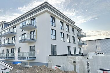 Bild zu Noch zu errichtende 2-Zimmer-Erdgeschosswohnung in Rostock-Gehlsdorf mit offener Küche und Balkon