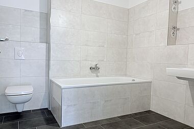 Bild zu Neubau! 4-Zimmer-Wohnung mit Fußbodenheizung und Südbalkon in Rostock-Groß Klein