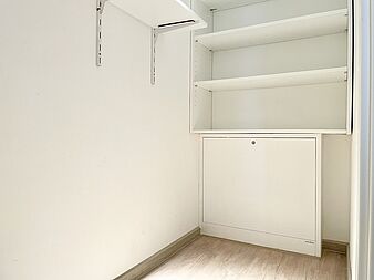 Bild zu Luxus 2-Zimmer-Wohnung mit Südbalkon und Tiefgaragenstellplatz in Rostock-Reutershagen