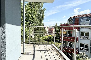 Bild zu Luxus 3-Zimmer-Wohnung mit hochwertiger Einbauküche und Aufzug in Rostock-Südstadt