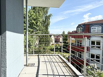 Bild zu Luxus 3-Zimmer-Wohnung mit hochwertiger Einbauküche und Aufzug in Rostock-Südstadt