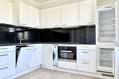 Bild zu Luxus 3-Zimmer-Wohnung mit hochwertiger Einbauküche in Rostock-Lichtenhagen