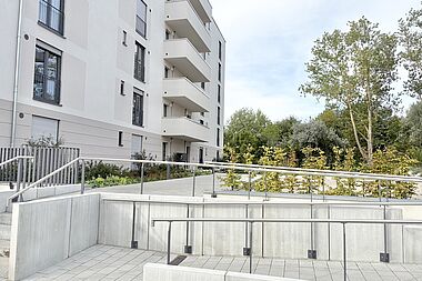 Bild zu Neubau! 4-Zimmer-Wohnung mit Fußbodenheizung und Südbalkon in Rostock-Groß Klein