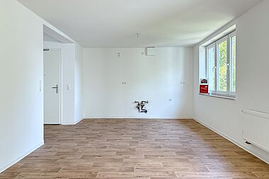 Bild zu Moderne 2-Zimmer-Dachgeschosswohnung mit Balkon in Rostock-Warnemünde